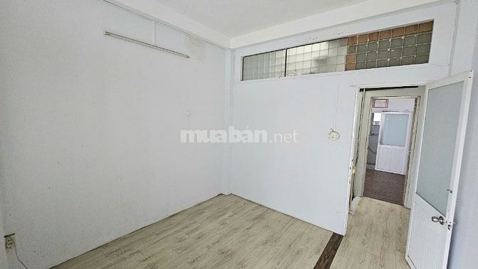 Cho thuê nhà hẻm 6m(XH) Lạc Long Quân, P.3, Q.11 giá 12tr
