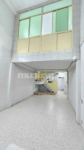Cho thuê nhà hẻm 6m(XH) Lạc Long Quân, P.3, Q.11 giá 12tr