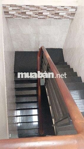 Bán Gấp Nhà 3 Tầng Lê Thị Hoa – HXH, Giáp Chợ Đầu Mối Thủ Đức