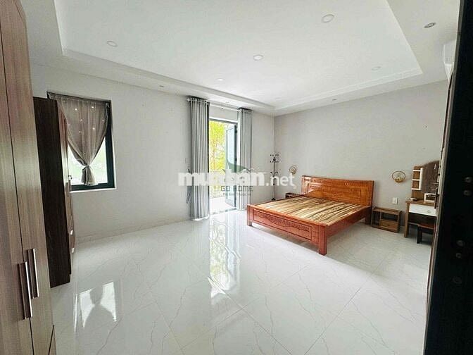 CHO THUÊ NHÀ 4 PHÒNG NGỦ FULL NỘI THẤT PHÍA BẮC NHA TRANG