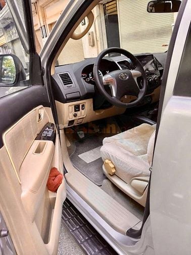 Gia đình bán xe Toyota Fortuner máy diesel SX 2016