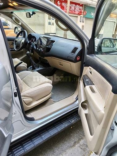 Gia đình bán xe Toyota Fortuner máy diesel SX 2016