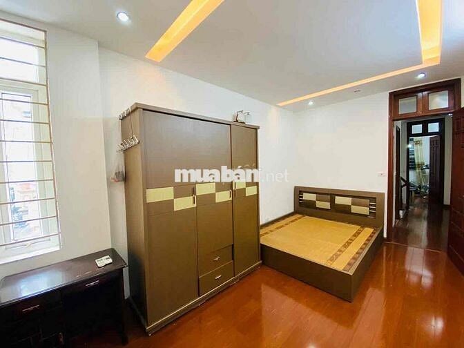 Nhà mặt ngõ 545 vũ tông phan 4 tầng dt sử dụng 165m2