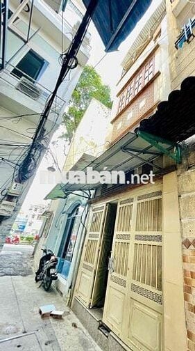SÁT MẶT TIỀN TRƯỜNG SA - NHÀ 4 TẦNG - 32m2 ĐẤT - CHỈ 5.7 TỶ