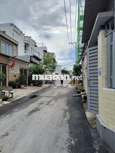 NHÀ 2 LẦU 4PN 3WC, ĐƯỜNG Ụ GHE, TAM PHÚ, GẦN CHỢ TAM HÀ