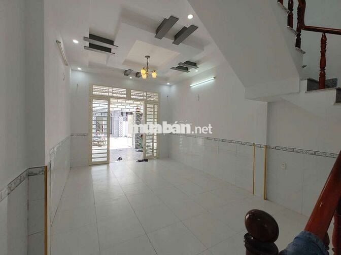 Cần bán nhà 2 tầng gần Khu Công nghiệp Cầu Tràm