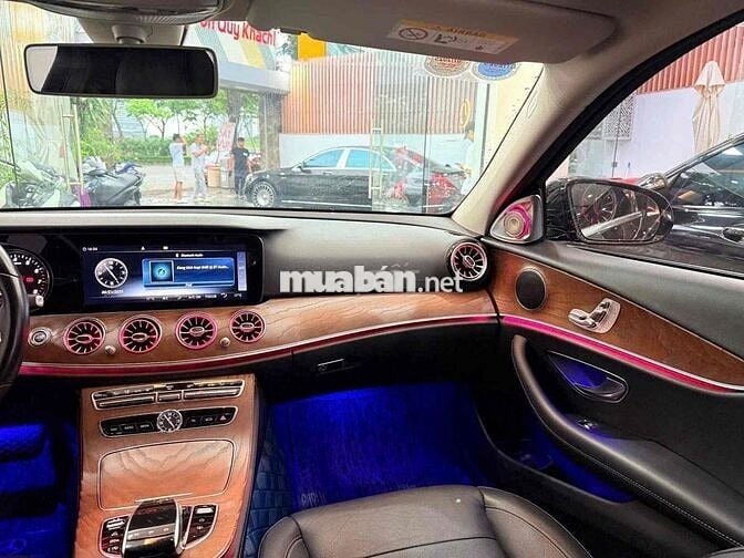 Mercedes Benz E Class 2019 E200 - 50000 km