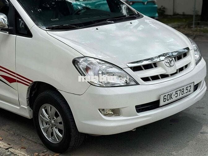 Toyota Innova 2008 J - 150000 km