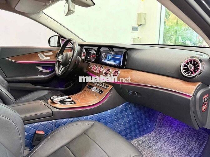 Mercedes Benz E Class 2019 E200 - 50000 km