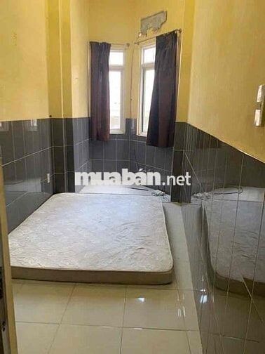 Nhà nguyên căn giá rẻ tại Quận 3