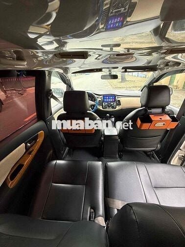 Toyota Innova 2008 J - 150000 km