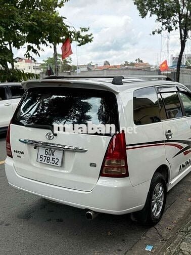 Toyota Innova 2008 J - 150000 km