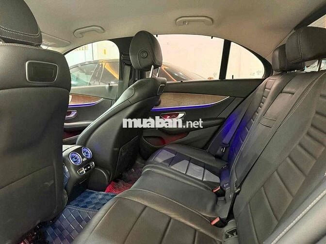 Mercedes Benz E Class 2019 E200 - 50000 km