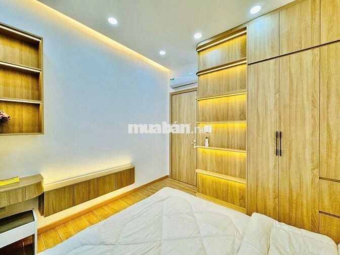 NHÀ MỚI ĐẸP 3 PN(CÓ PN TRỆT) NGAY NGUYỄN VĂN TRỖI PHÚ NHUẬN CHỈ 6 TY