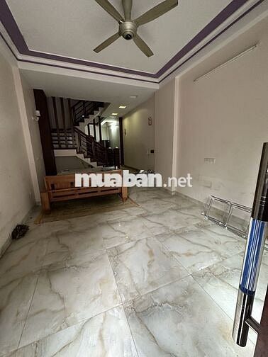 Cho thuê nhà lk văn khê hà đông 50m2 x 5 tầng 6 ngủ full đồ