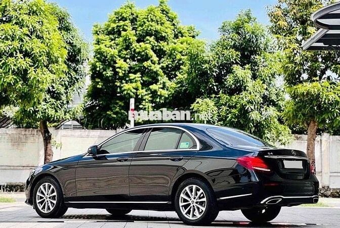 Mercedes Benz E Class 2019 E200 - 50000 km