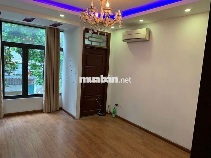 Cho thuê nhà lk văn khê hà đông 50m2 x 5 tầng 6 ngủ full đồ