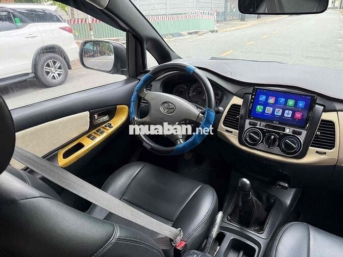 Toyota Innova 2008 J - 150000 km