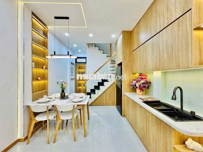 NHÀ MỚI ĐẸP 3 PN(CÓ PN TRỆT) NGAY NGUYỄN VĂN TRỖI PHÚ NHUẬN CHỈ 6 TY