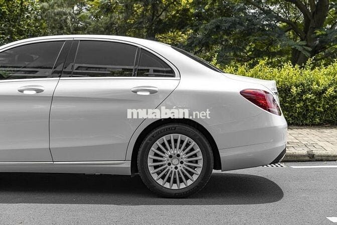 Mercedes Benz C250 Model 2017 Xe cá nhân 1 chủ