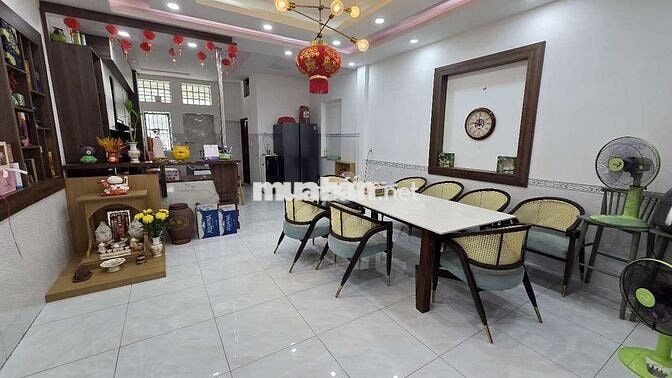 Bán nhà 1 trệt 2 lầu khu dân cư Tân Phong gần Trường THCS Tân Phong