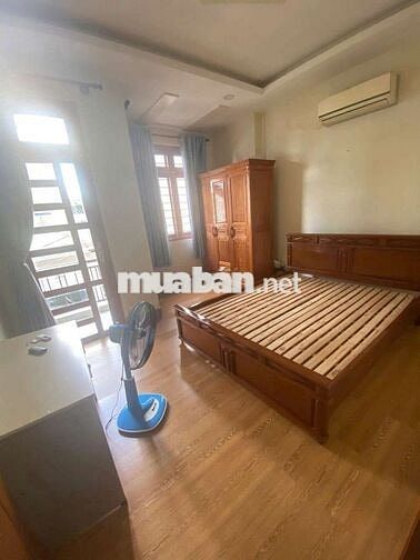 Nhà 2Lau 4pn Đường 2 hiệp Bình Phước