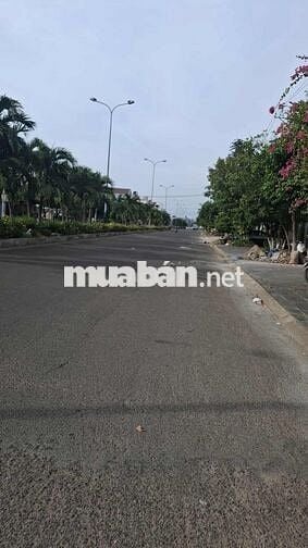 CẦN BÁN ĐẤT DT: 80 M2 ĐƯỜNG  HUỲNH TẤN PHÁT KHU BẮC HÀ THANH 1