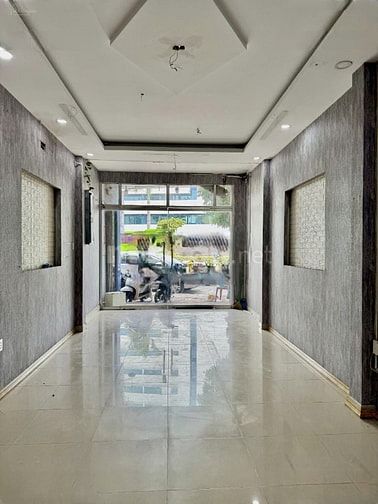 Cho thuê nhà mặt tiền Cộng Hòa, P.13, Q.Tân Bình giá 14tr