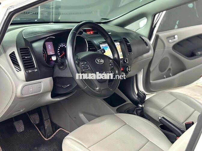 Kia K3 2016 1.6 MT - 80000 km