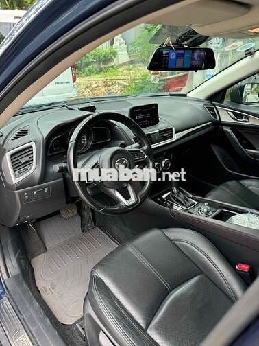 Mazda 3 2018 1.5 AT Sedan - 35000 km