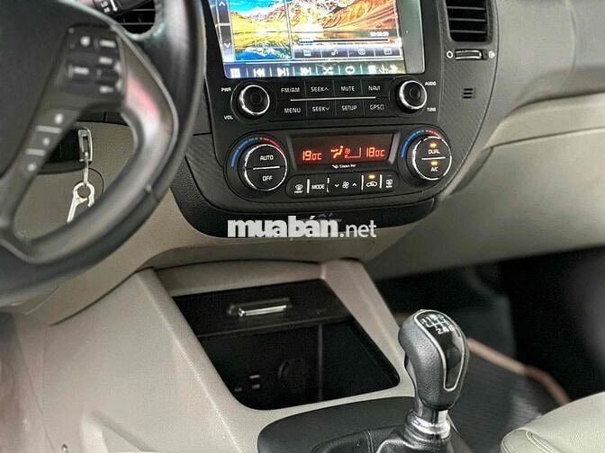 Kia K3 2016 1.6 MT - 80000 km