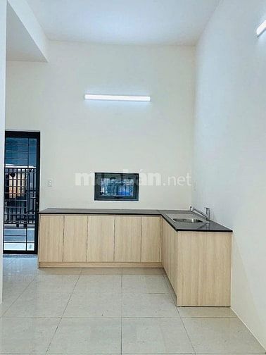 Bán nhà cách Quốc lộ 50 : 60m, Trệt ,lửng ,sân thượng : giá 1650 triệu