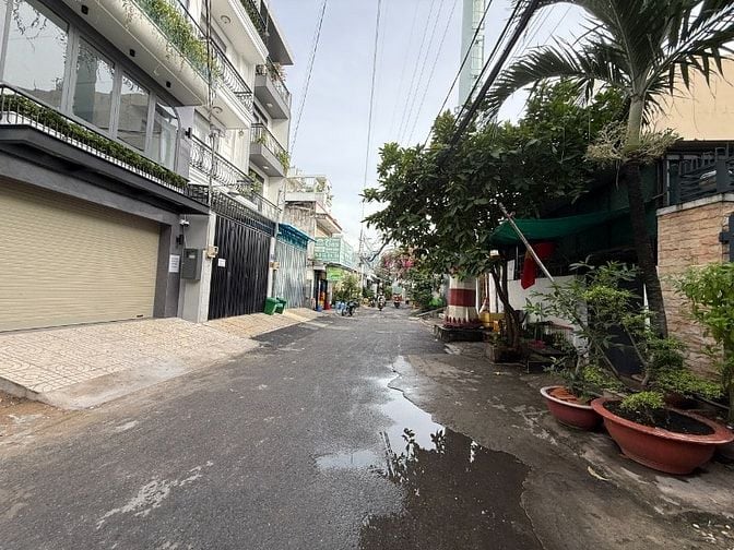 Nhà mới đẹp full nội thất hẻm 502 Huỳnh Tấn Phát, Q7, 4x15.5m, 5 tầng