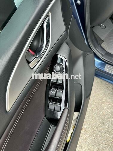 Mazda 3 2018 1.5 AT Sedan - 35000 km