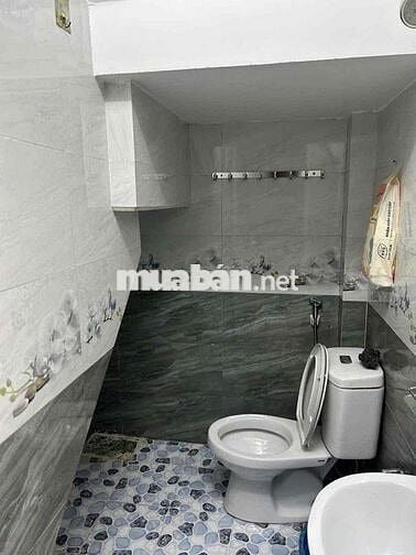 nhà mới đẹp 1 lầu 2pn 2wc đ 48 gần hẻm xe hơi