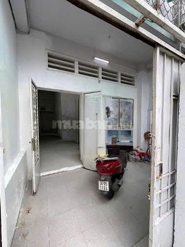 Cho thuê nhà mặt tiền Cộng Hòa, P.13, Q.Tân Bình giá 14tr