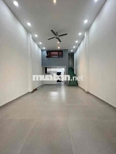 NHỈNH 6 TỶ. NHÀ 3 TẦNG 2 MẶT TIỀN NGUYỄN KIỆM. GẦN NGÃ 5 GÒ VẤP. GẤP