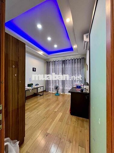 Nhà Rộng Rải DT 5,5x20 1Trệt 2Lầu 4Pn 3Wc Sân Đậu Ôtô Hẻm Xe Tải