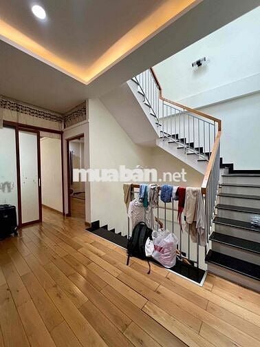 Nhà Rộng Rải DT 5,5x20 1Trệt 2Lầu 4Pn 3Wc Sân Đậu Ôtô Hẻm Xe Tải