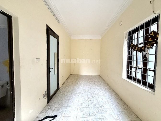 Bán nhà phố Tây Sơn ô tô tránh kinh doanh, Dt 68m2, 4t, mt 4.5m.