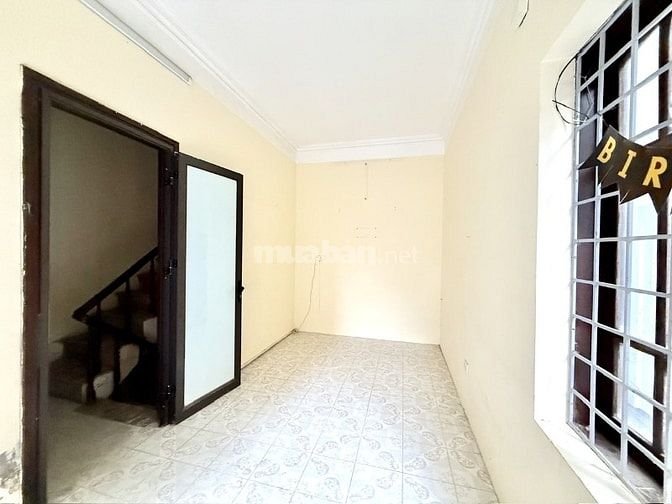 Bán nhà phố Tây Sơn ô tô tránh kinh doanh, Dt 68m2, 4t, mt 4.5m.