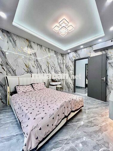 Nhà Phố Mới Xây Như Citylank Giá Rẻ DT 220m2 1Trệt 1Lửng 3Lầu 5Pn 5Wc
