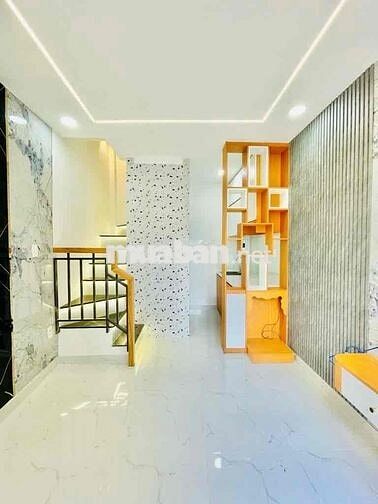NHÀ 2,9 TỶ  NGUYỄN THÁI SƠN PHƯỜNG 5 SỔ HỒNG RIÊNG 3 TẦNG