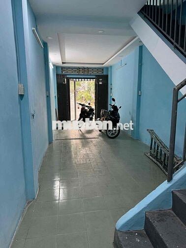 Nhà Hẻm 10m thông có lề khu công viên gần chợ Xóm Đát