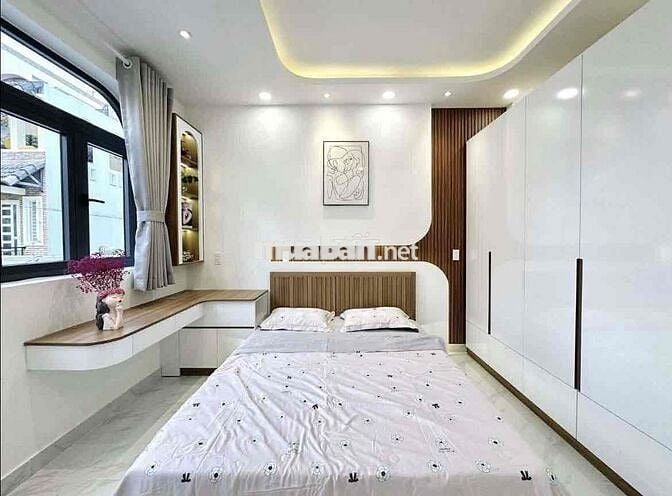 RA GẤP NHÀ TRẦN KHẮC TRÂN-QUẬN 1 GIÁ 6tỷ999/ 52m2 SỔ HỒNG RIÊNG