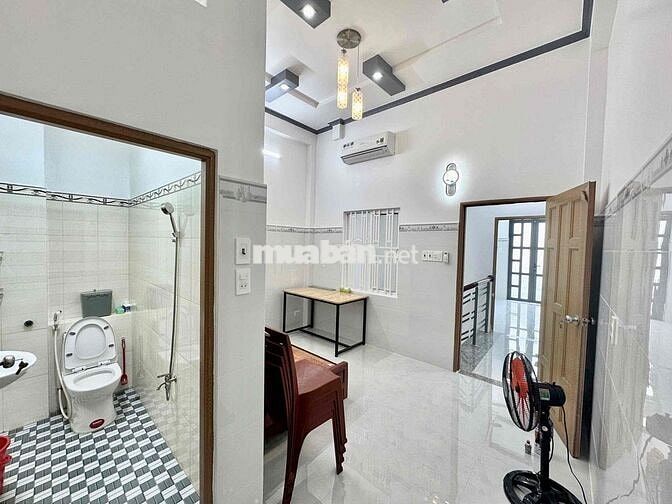 nhà mới đẹp 2PN 2 máy lạnh, máy lọc nước 8tr