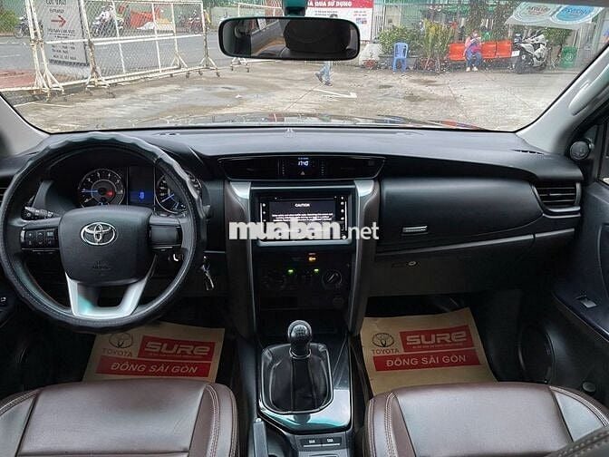 Toyota Fortuner 2.4G 2019 - 76776 km