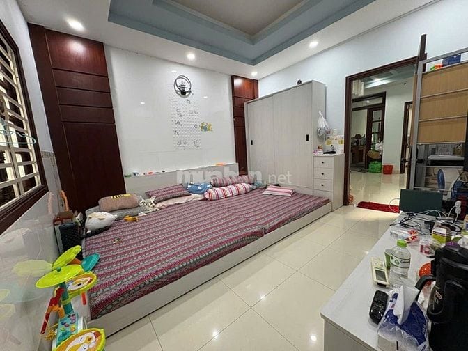 Bán Gấp nhà MT kinh doanh Phạm Nhữ Tăng F4Q8 dt: 6x 18m, 3 lầu st 
