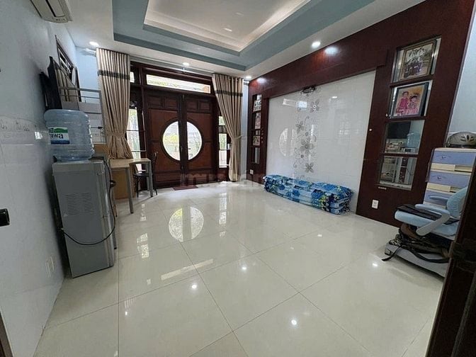 Bán Gấp nhà MT kinh doanh Phạm Nhữ Tăng F4Q8 dt: 6x 18m, 3 lầu st 