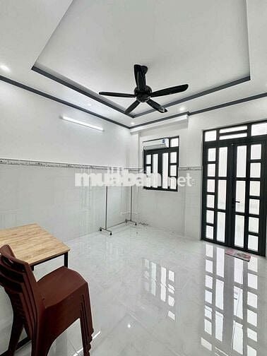 nhà mới đẹp 2PN 2 máy lạnh, máy lọc nước 8tr